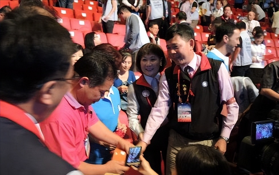 赖清德担心的事发生,郑丽文收到好消息,启程访陆将迎来倒计时?