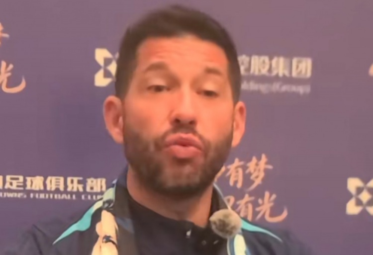 pp电子模拟器-三镇新帅莫拉:球员只分好的和不好的,我不会在意他们的年龄