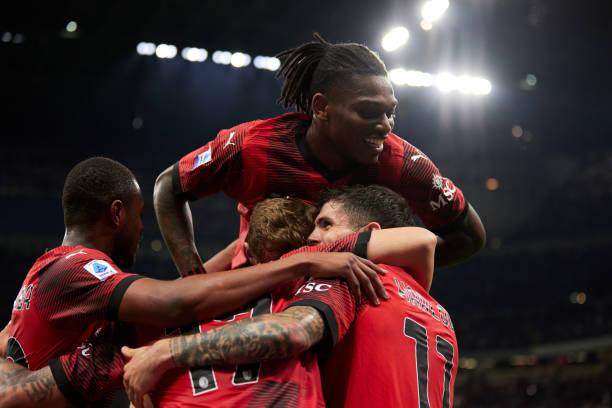 pp电子官网-AC米兰收获五球大捷，背后离不开“她”力量