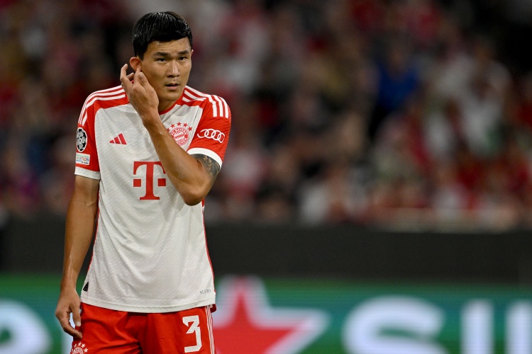 pp电子试玩-5000万欧买的！法尔克：蓝军有意金玟哉，拜仁希望收回部分转会费